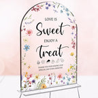 Wedding Signs Decor, Love is Sweet Sign for Dessert Table, Wedding Supplies 5x7 Inch, Wedding Signs for Ceremony And Reception, Arch Acrylic Table Sign for Anniversary, Bridal Shower Decor (Flower)