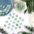 Gerrii 50 Pcs Heart Healing Stone Bulk Quartz Heart Inspirational Stones Gift for Women Love Pocket Polished Natural Energy Balancing Meditation 0.8 Inch(Green)