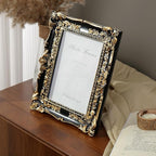 Cuspin Vintage Black and Gold Picture Frame 5x7, Ornate Baroque Resin Handcrafted Picture Frames with Glass Front, Antique Textured Design Decorative Frame for Tabletop & Wall Display