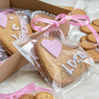 PigPotParty 4''x 4" Clear Plastic Cellophane Gift Wrap Bags, 100 Pcs Small Self Sealing Cookie Bags for Gift, Party favor, Candy, Treat, Goodies, Snack, Self Adhesive Resealable