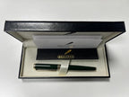 BEILUNER Racing Green Fountain Pen,Stunning Luxury Pens with 24K Gold Finish, Gorgeous 24K Gilded Nib(Medium), Fancy Pen Gift for Men&Women -Ink Converter-Christmas, Office,Fancy,Nice Pen for Writing