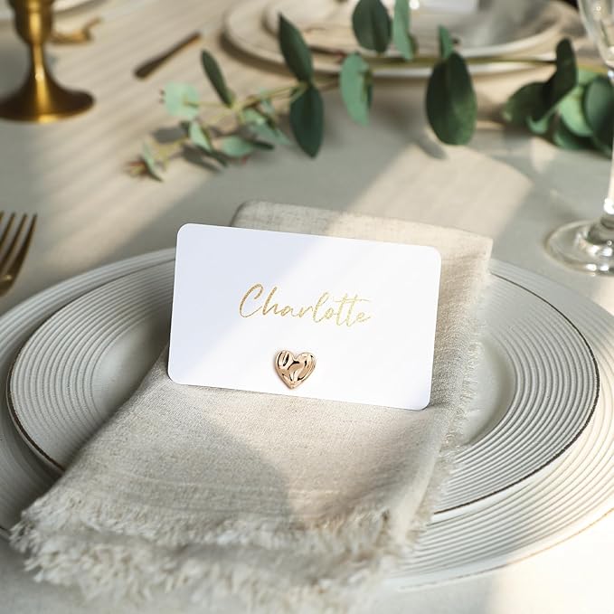 UNIQOOO 24Pcs Decorative Gold Love Heart Place Card Holders Bulk, Romantic Name Card Stands Set, for Wedding Engagement Decor, Table Setting, Business Card, Name Tag, Party Food Labels