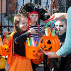 Shemira 300PCS Halloween Bubble Wands, Mini Bubbles Party Favors for Kids, Halloween Party Favors, Goodie Bag Stuffers, Classroom Prizes Gifts for Kids, Halloween Trick or Treat Toys Bulk