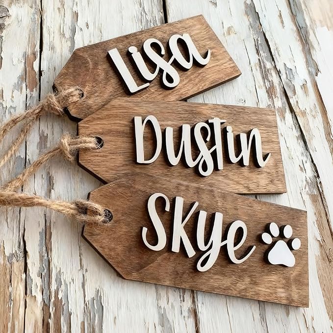 2Pcs Personalized Christmas Stocking Name Tags Custom Wooden Stocking Name Tag Customized Letters Tags Custom Xmas Stockings Hanging Tag Gifts for Christmas Stockings