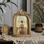 Cuspin Vintage 4x6 Picture Frame, Gold Ornate Resin Frames with Plexiglass Front for Tabletop and Wall Mounting, Antique Arched Photo Frame for Home Office Decor