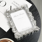 Silver 5x7 Picture Frame, Vintage Silver Palm Leaves Textured Hand-Crafted Resin with Glass Front Elegant Retro Vintage Rustic Design Photo Frame for Wall and Tabletop Display Home Decor