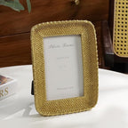Cuspin 4x6 Picture Frame Vintage Gold Metal Rattan Textured Hand-Crafted Photo Frame with Glass Front, Antique Picture Frame for Tabletop Display & Wall Display, Retro Design Home Decor
