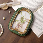 Cuspin Vintage 4x6 Picture Frame, Green and Gold Arch Frames, Ornate Floral Resin Photo Frame with Glass Front for Tabletop or Wall Display, Antique Decorative Frame for Home Decor or Gift